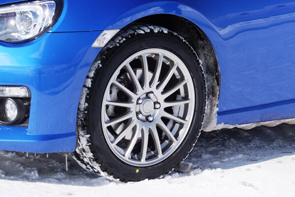 くるま屋商事のタイヤ履き替えサービス